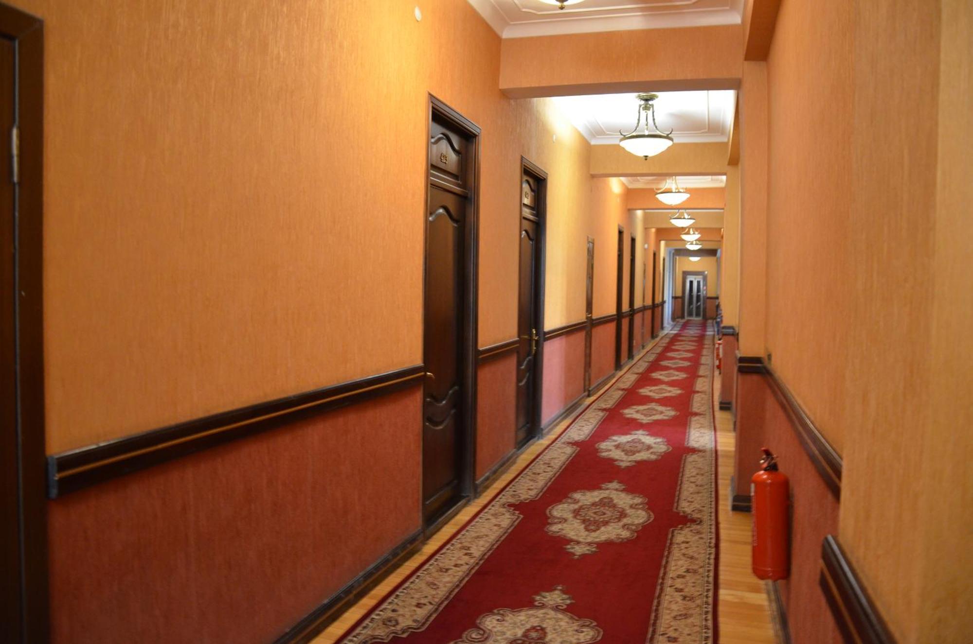 Ganja Hotel Екстериор снимка