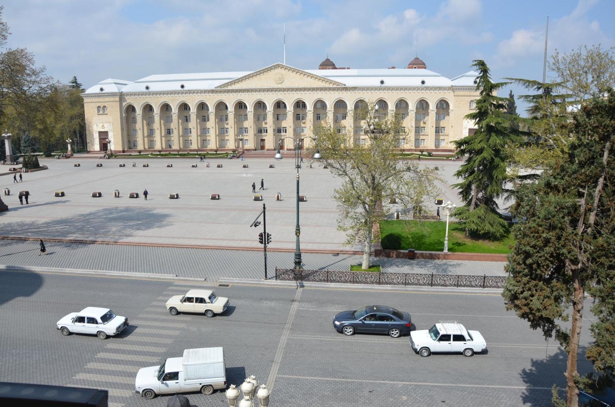 Ganja Hotel Екстериор снимка