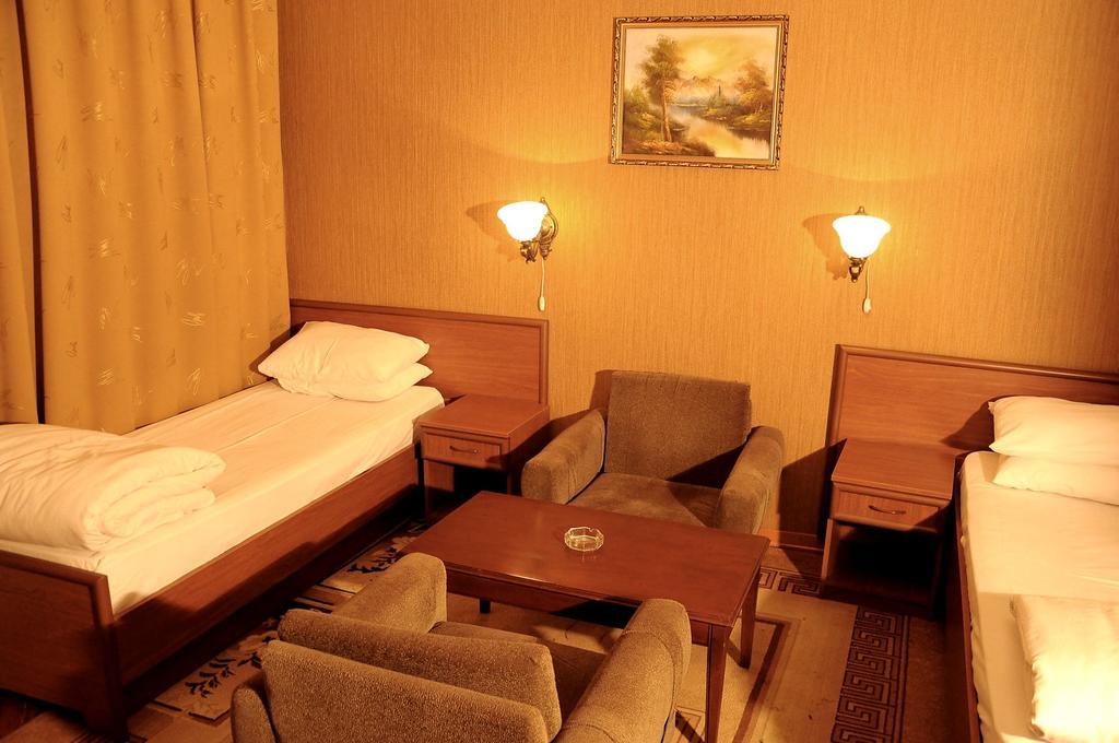 Ganja Hotel Екстериор снимка