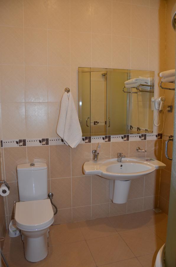 Ganja Hotel Екстериор снимка